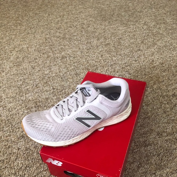 New Balance - Picture 9 of 9